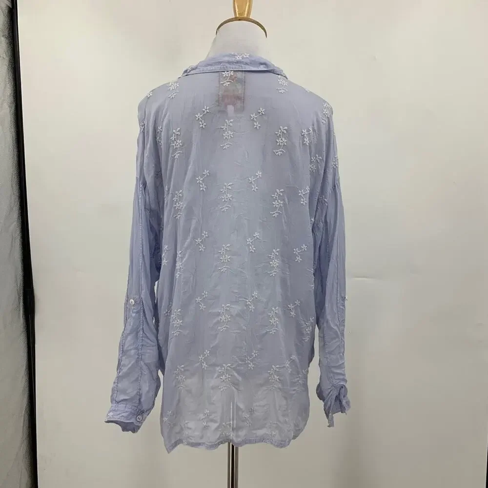 Johnny Was Shirt Womens XS Extra Small Rayon Periwinkle Tab Sleeve Embroidered